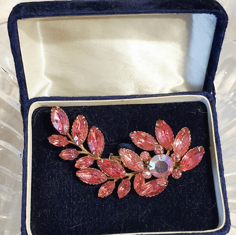 Vintage Juliana D & E Pink Brooch